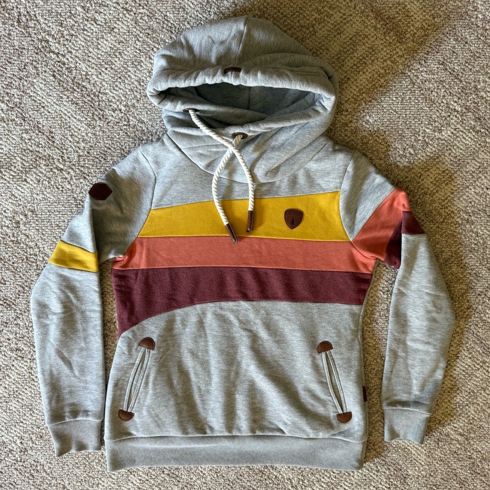Wanakome Hoodie